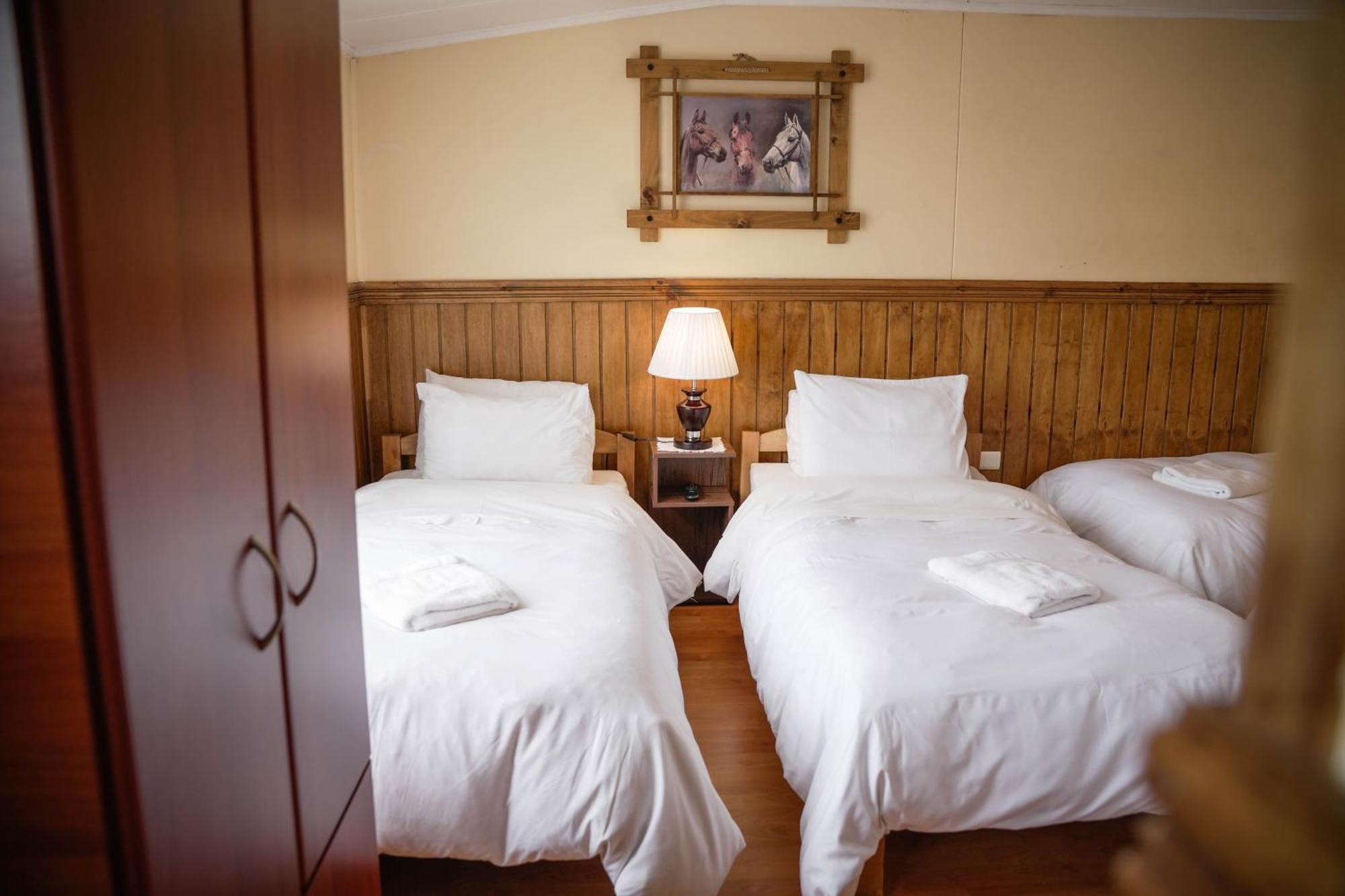 Hostal Hielo Sur Punta Arenas Bagian luar foto