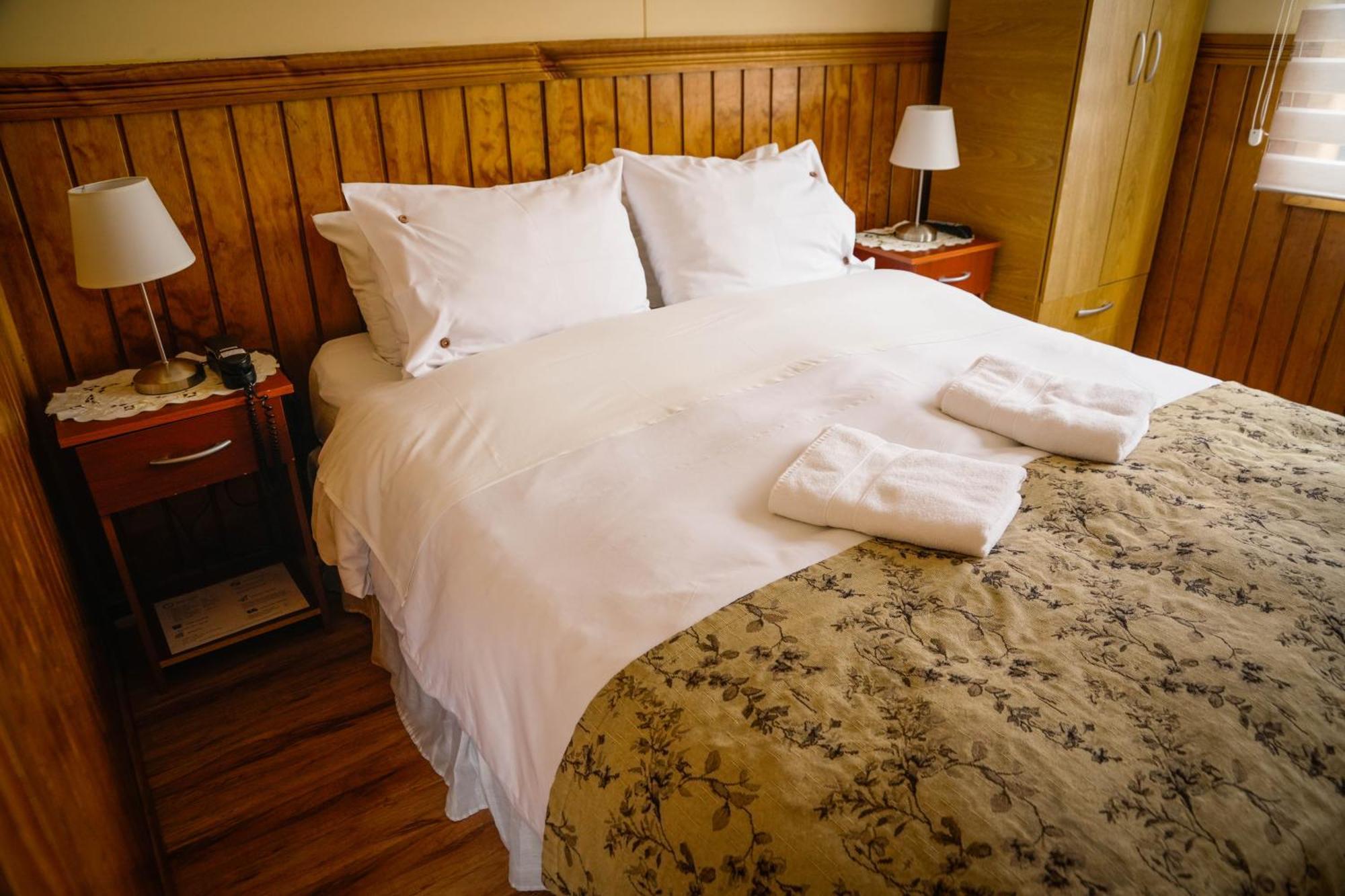 Hostal Hielo Sur Punta Arenas Bagian luar foto