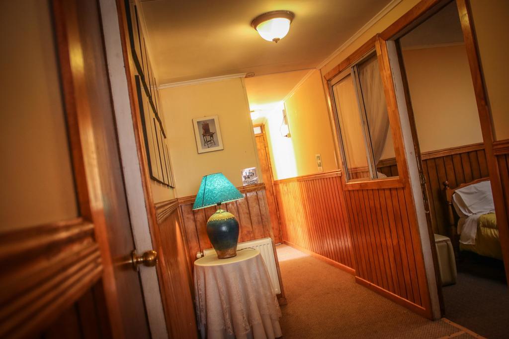 Hostal Hielo Sur Punta Arenas Bagian luar foto