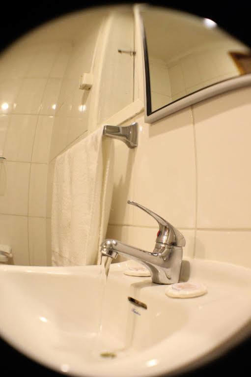 Hostal Hielo Sur Punta Arenas Bagian luar foto