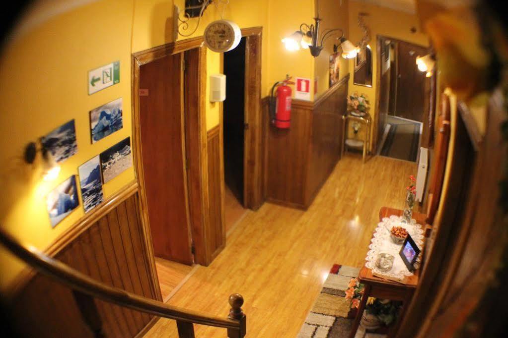 Hostal Hielo Sur Punta Arenas Bagian luar foto