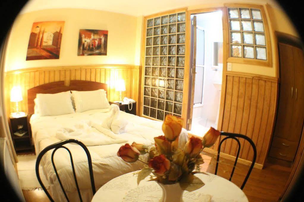 Hostal Hielo Sur Punta Arenas Bagian luar foto