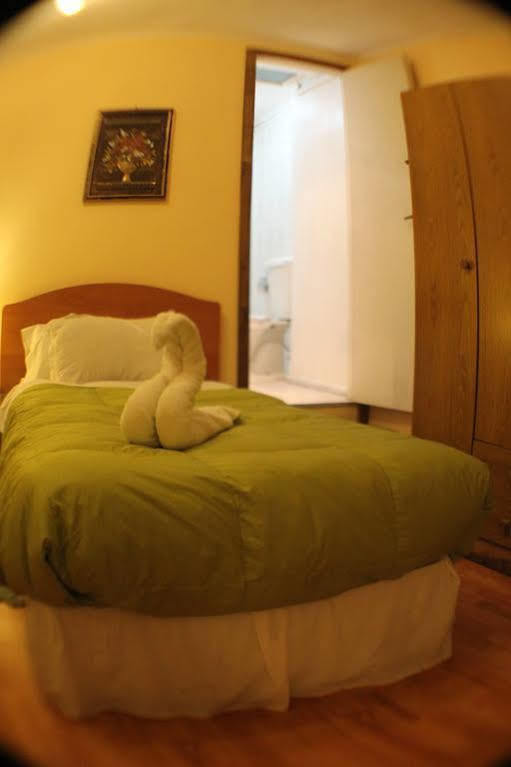 Hostal Hielo Sur Punta Arenas Bagian luar foto